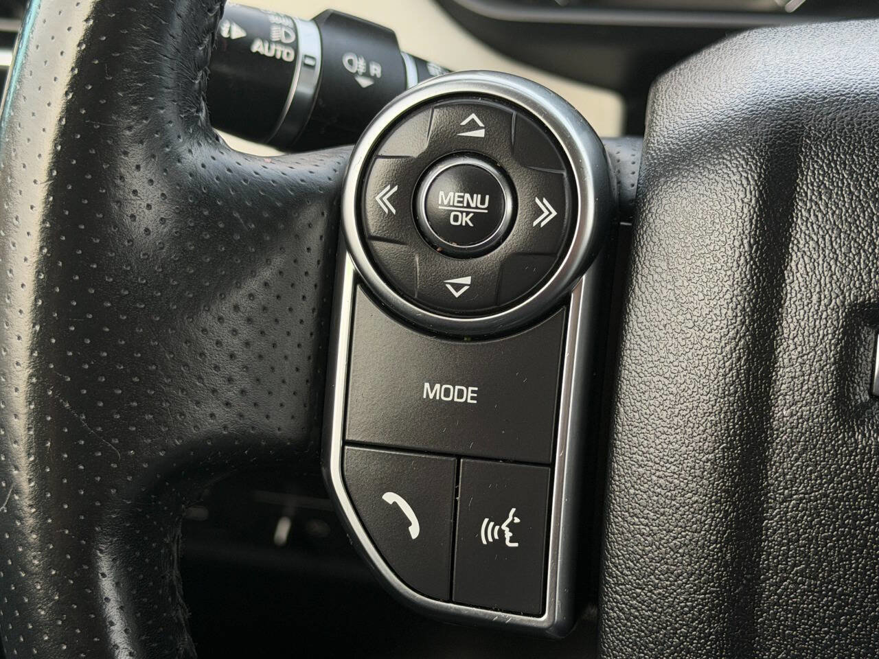 Used 2016 Land Rover Range Rover Sport SE AWD/4WD image 35