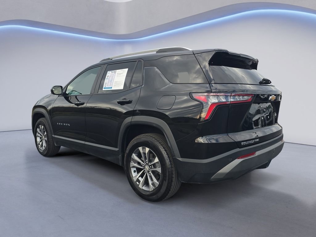 Used 2025 Chevrolet Equinox LT image 3