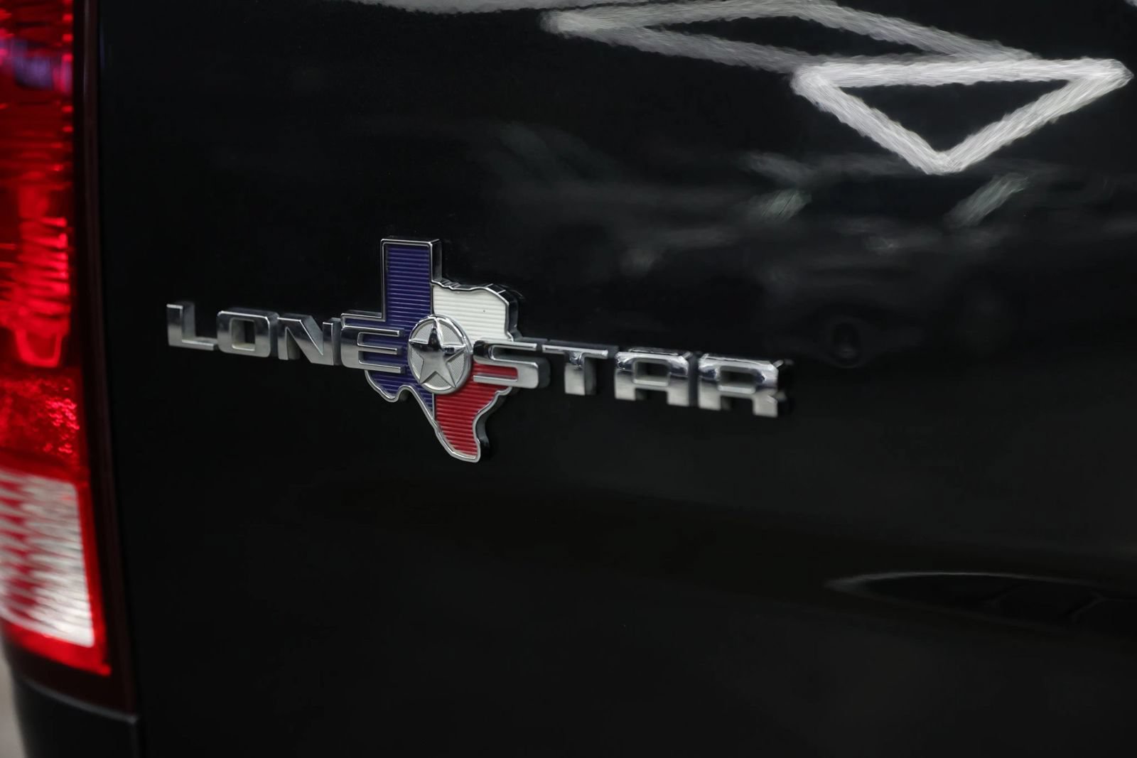 Used 2016 RAM 1500 Lone Star RWD image 25