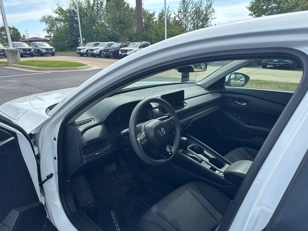 Used 2023 Honda Accord LX image 7