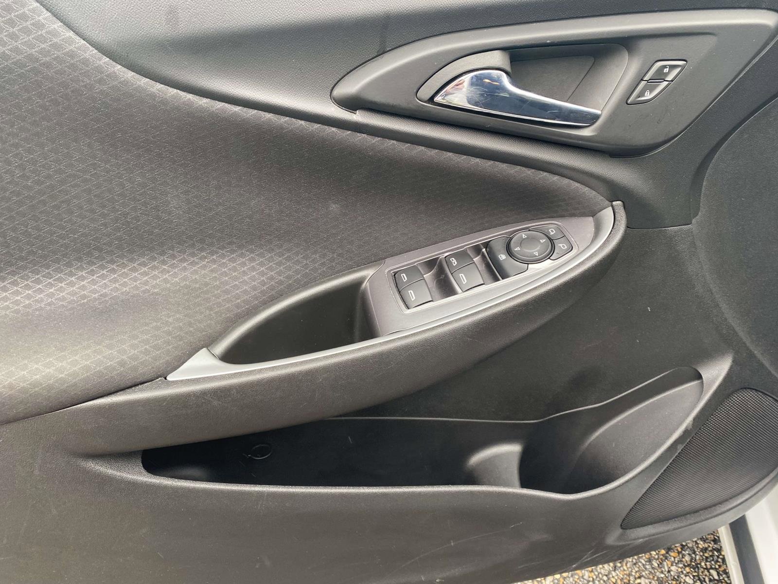 Used 2023 Chevrolet Malibu LT image 14