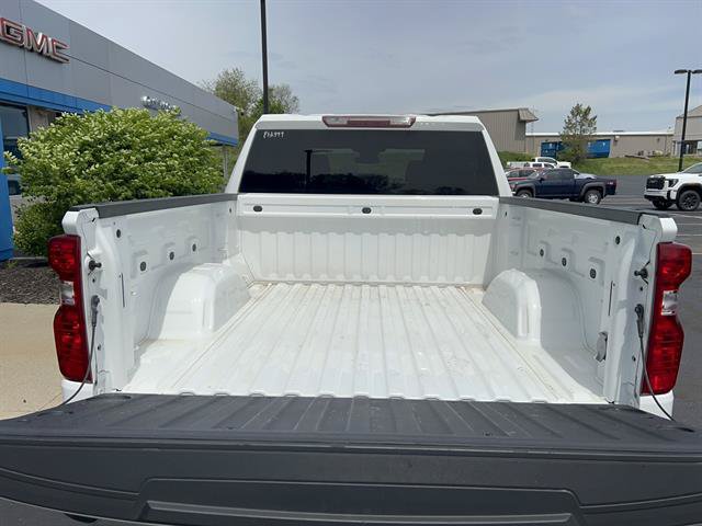 Used 2023 Chevrolet Silverado 1500 LT AWD/4WD image 8