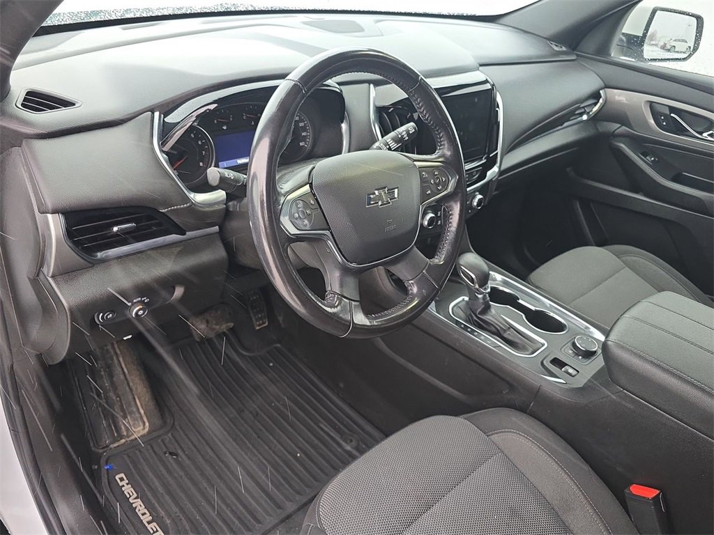 Certified 2022 Chevrolet Traverse LT w/ Midnight/Sport Edition image 10