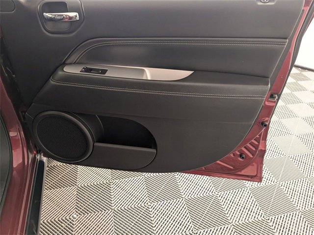 Used 2017 Jeep Compass High Altitude image 27