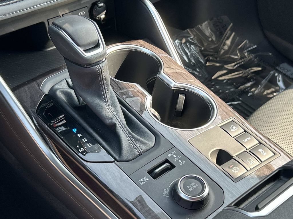 New 2026 Toyota Highlander Limited AWD/4WD image 44