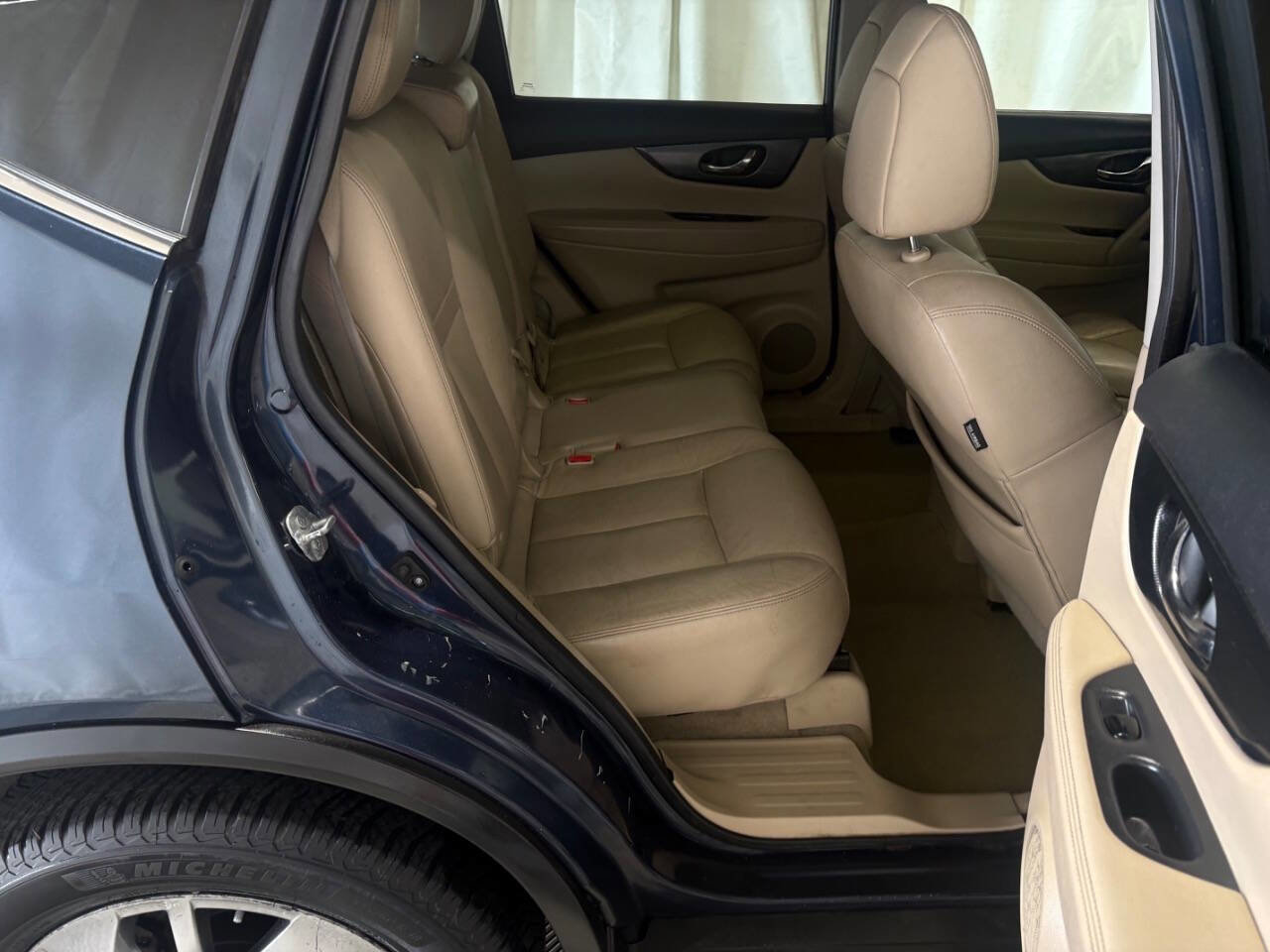 Used 2015 Nissan Rogue SL image 23