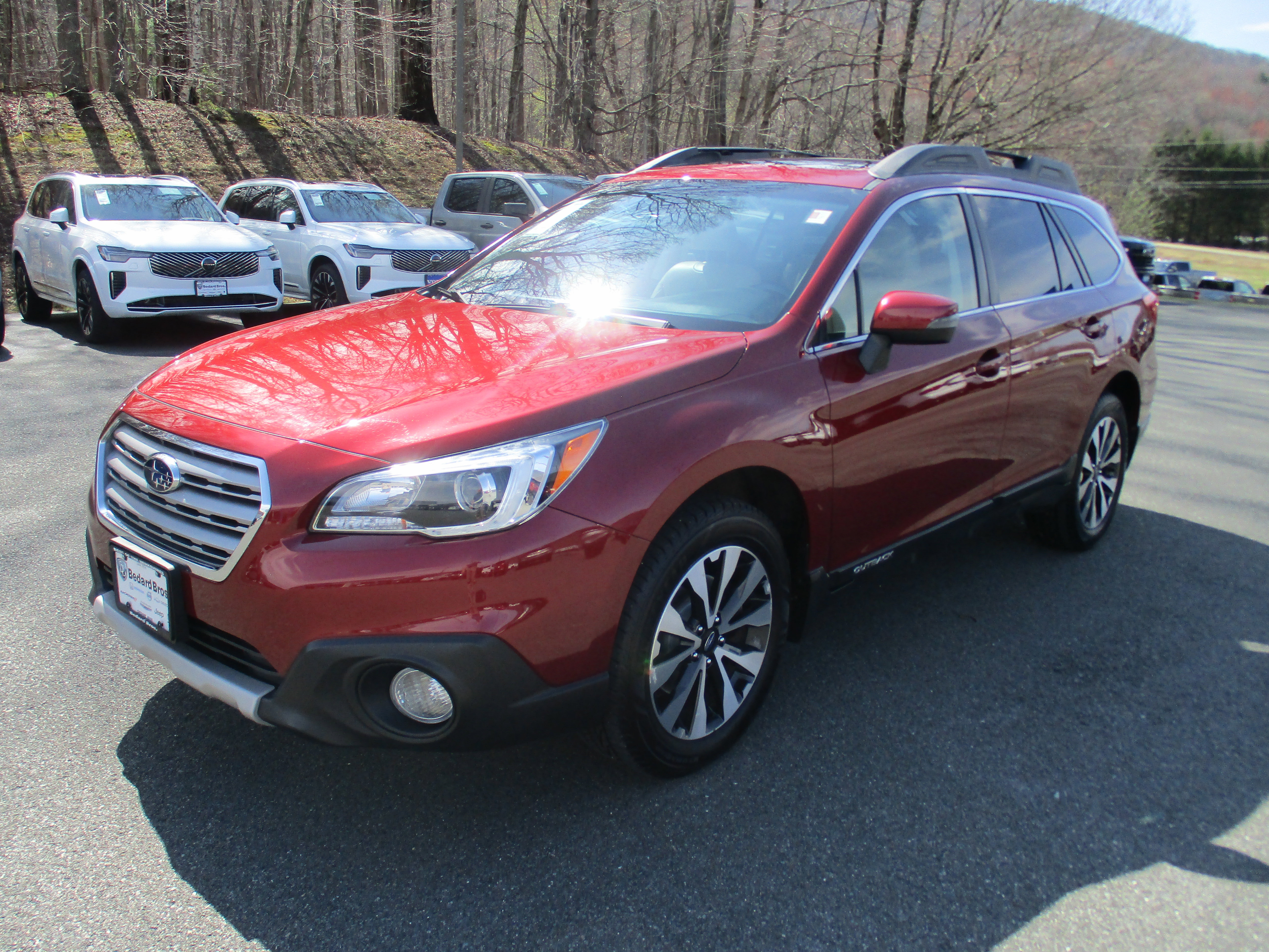 Used 2017 Subaru Outback 2.5i Limited image 1