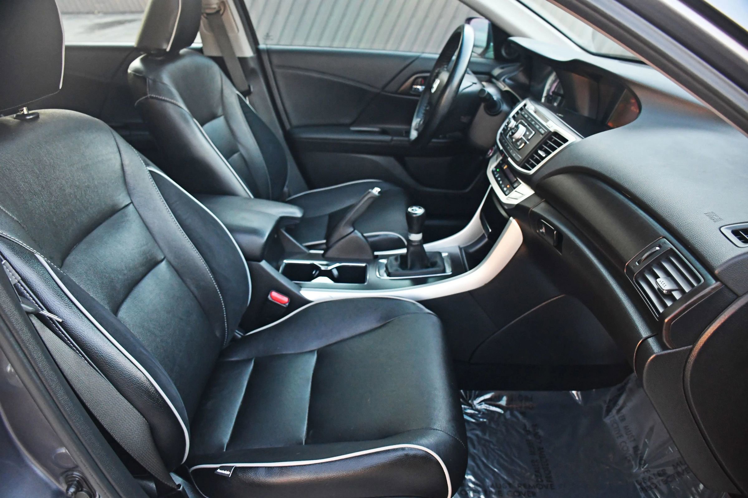 Used 2014 Honda Accord EX image 29