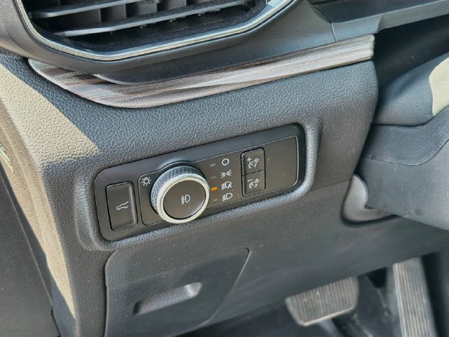 Used 2024 Ford Explorer Limited w/ Limited Technology Package AWD/4WD image 10