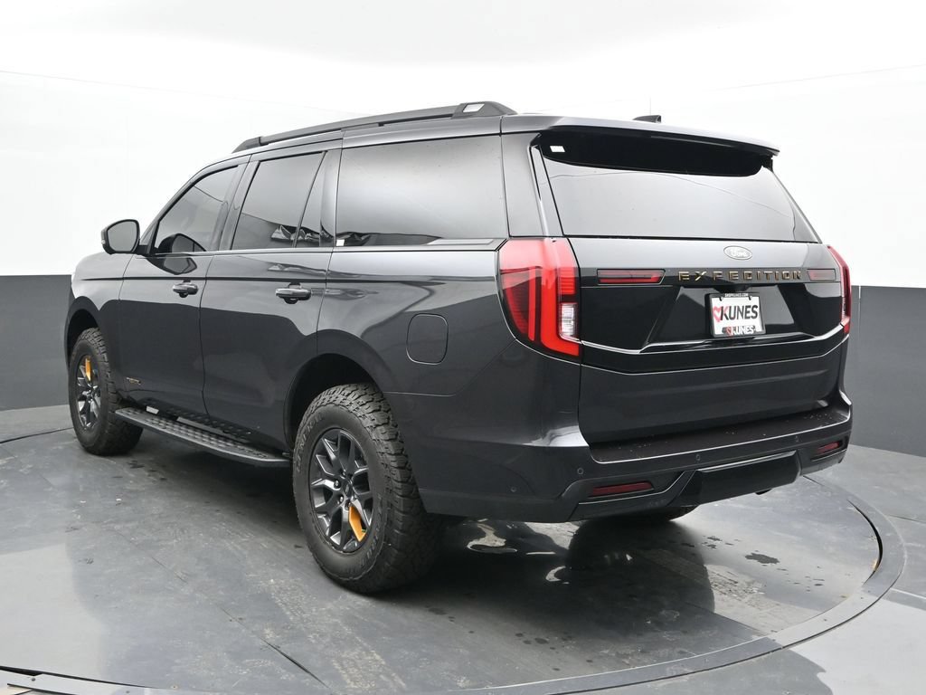 Used 2025 Ford Expedition Tremor AWD/4WD image 11