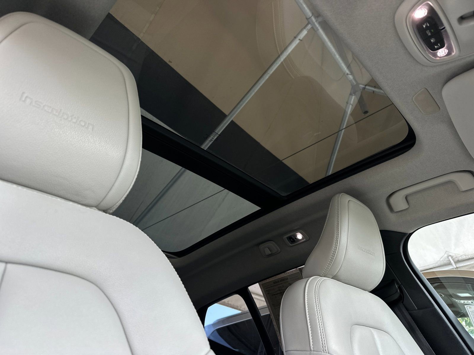 Used 2019 Volvo XC40 T5 Inscription AWD/4WD image 19