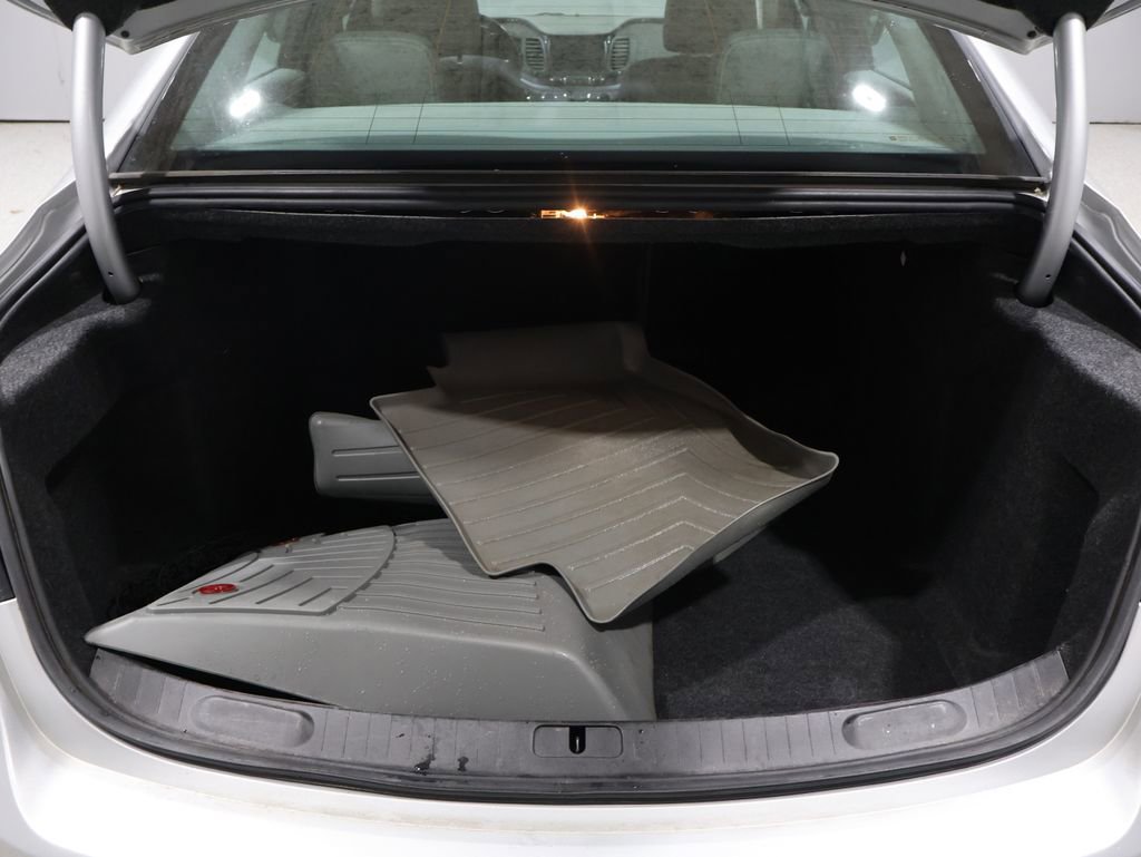 Used 2019 Chevrolet Impala LT image 4