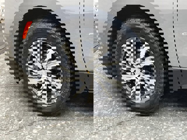 Certified 2024 Chevrolet Equinox Premier image 36