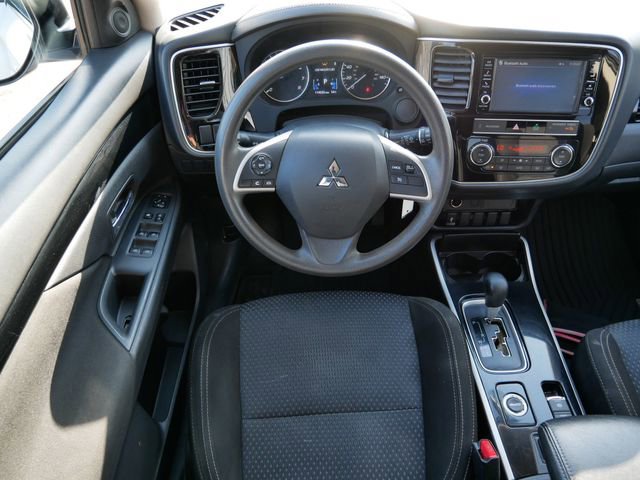 Used 2019 Mitsubishi Outlander ES image 13