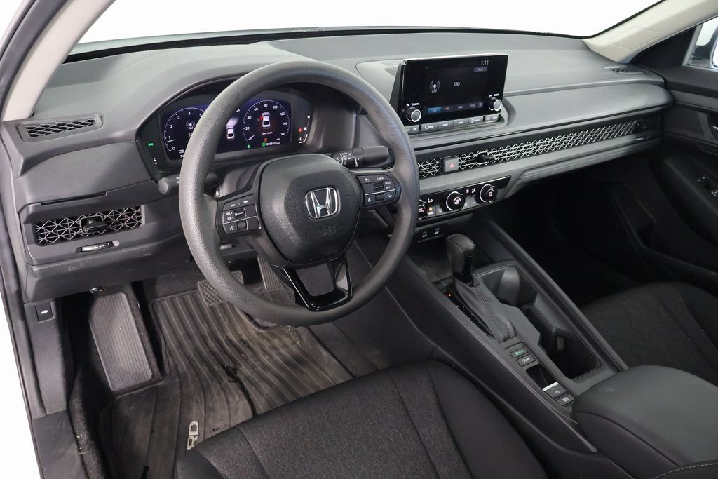 Used 2025 Honda Accord LX image 7