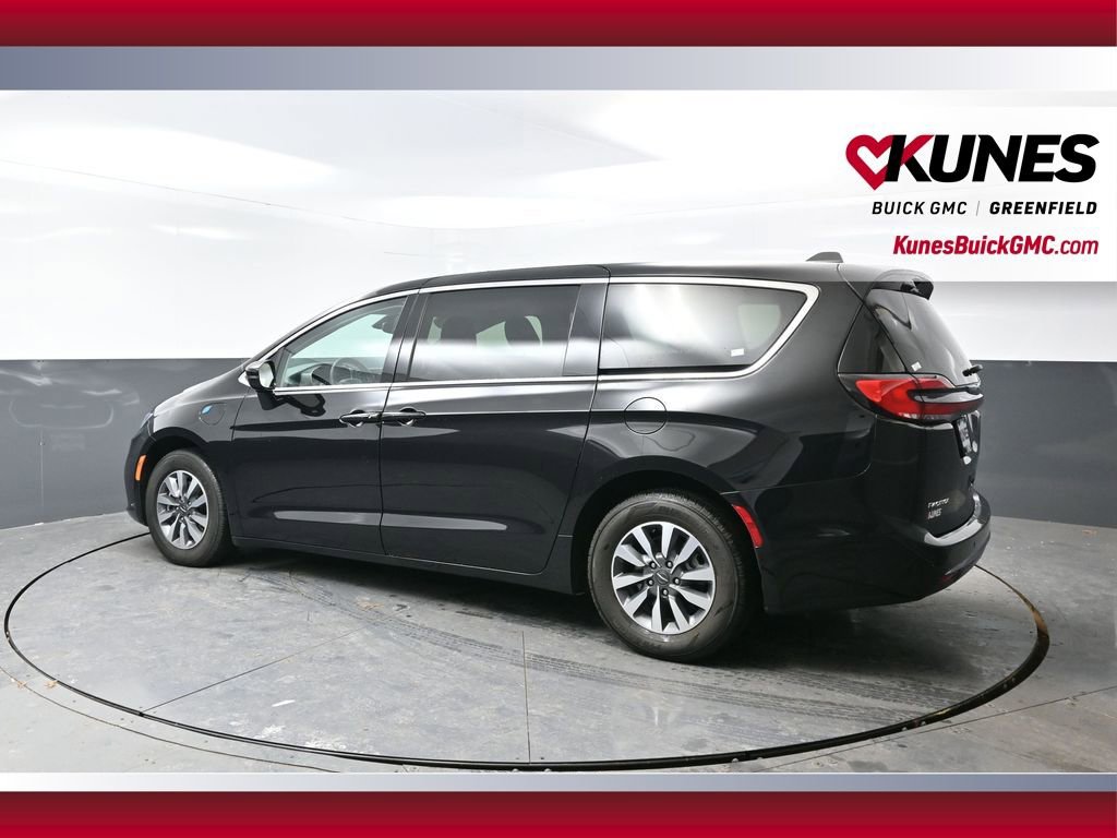Used 2024 Chrysler Pacifica Select FWD image 10
