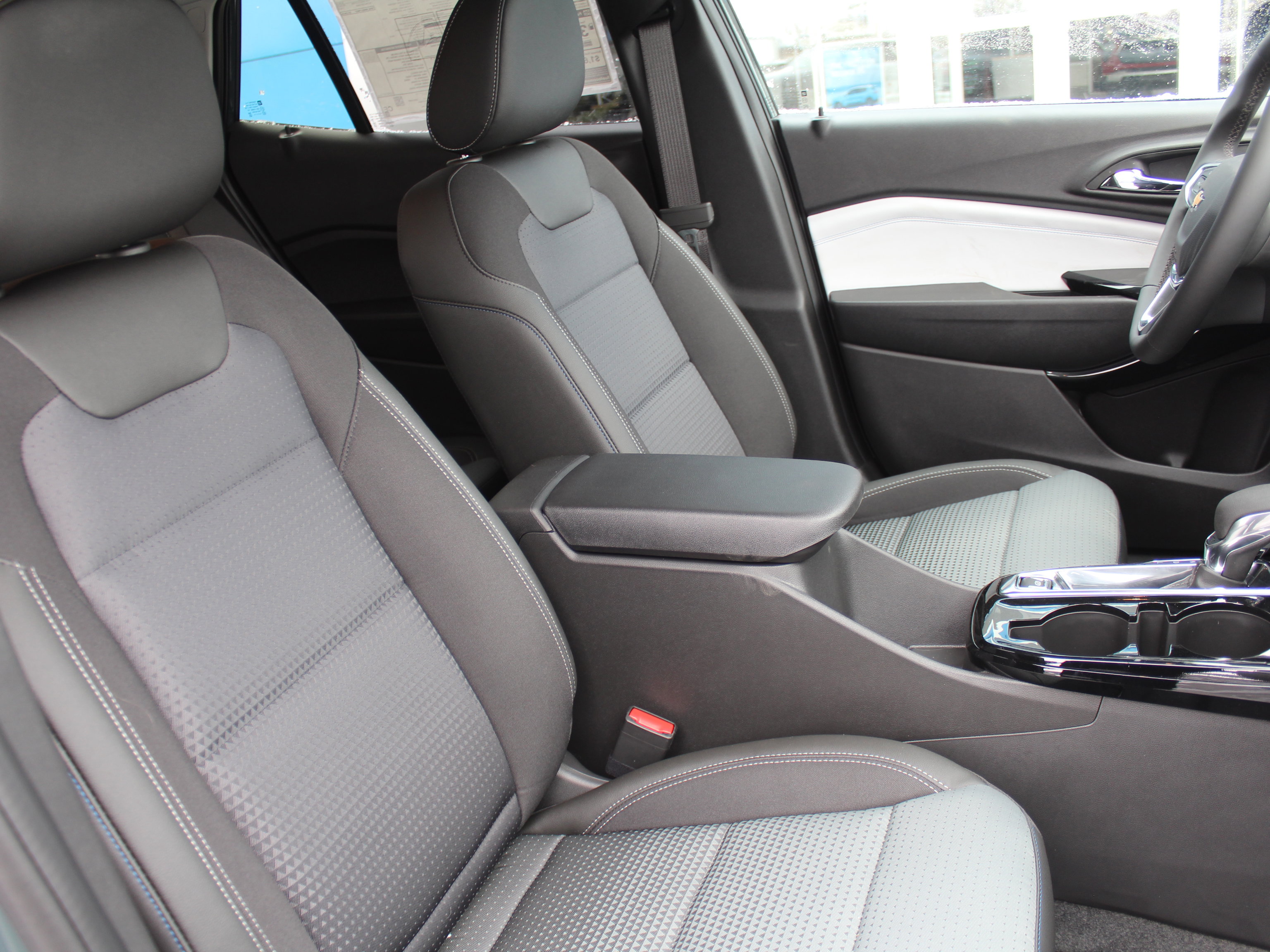 New 2026 Chevrolet Trax LT w/ Driver Confidence Package image 15