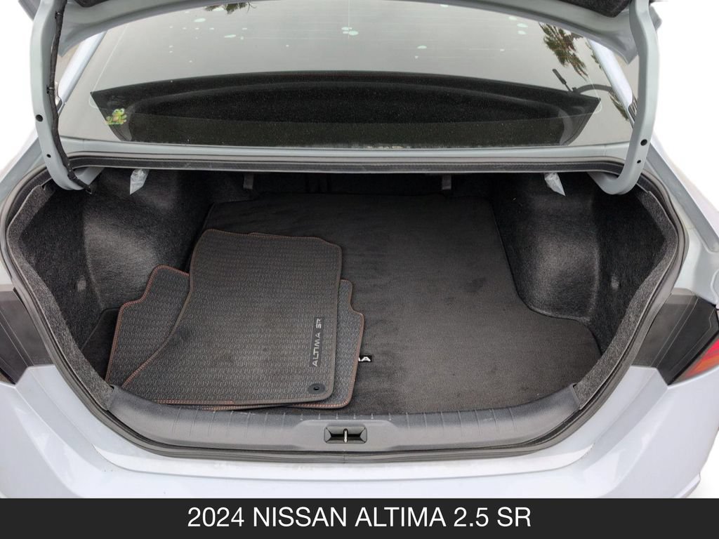 Certified 2024 Nissan Altima 2.5 SR w/ SR Premium Package FWD image 25