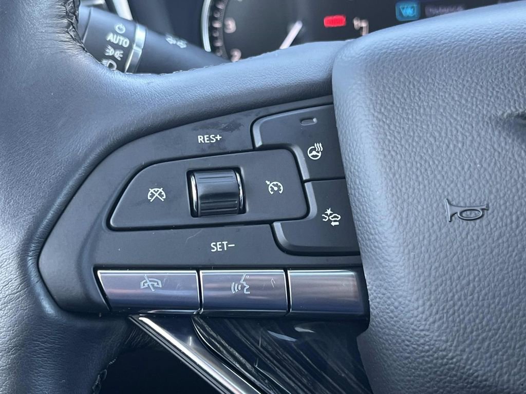 Certified 2024 Cadillac XT6 Premium Luxury w/ LPO, Floor Liner Package AWD/4WD image 31