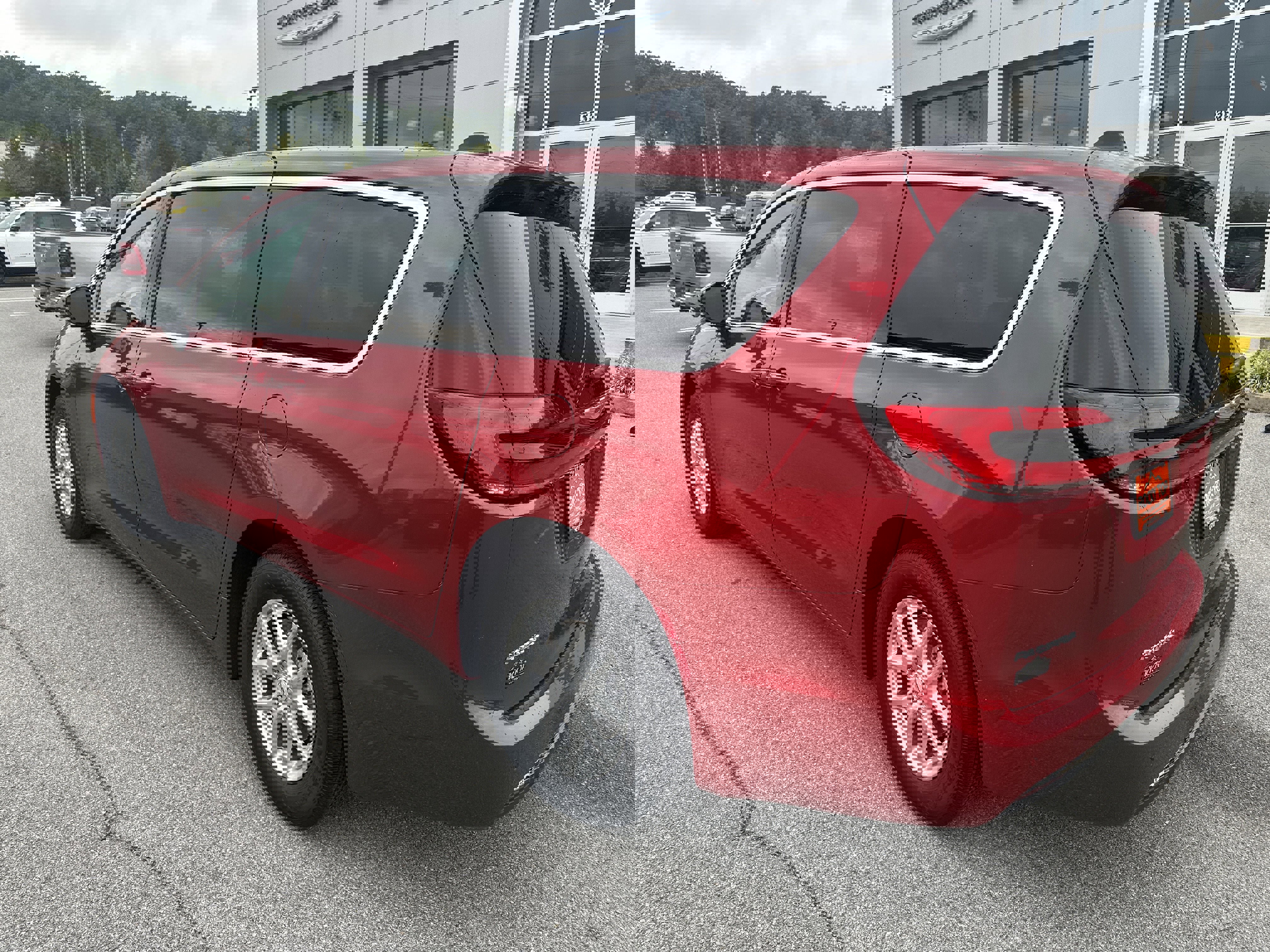 New 2026 Chrysler Pacifica Select image 9