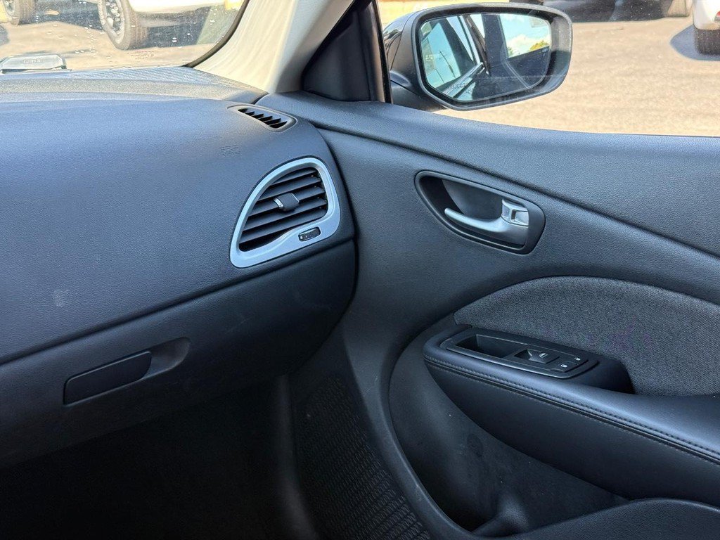 Used 2013 Dodge Dart SXT w/ Popular Equipment Group FWD image 11