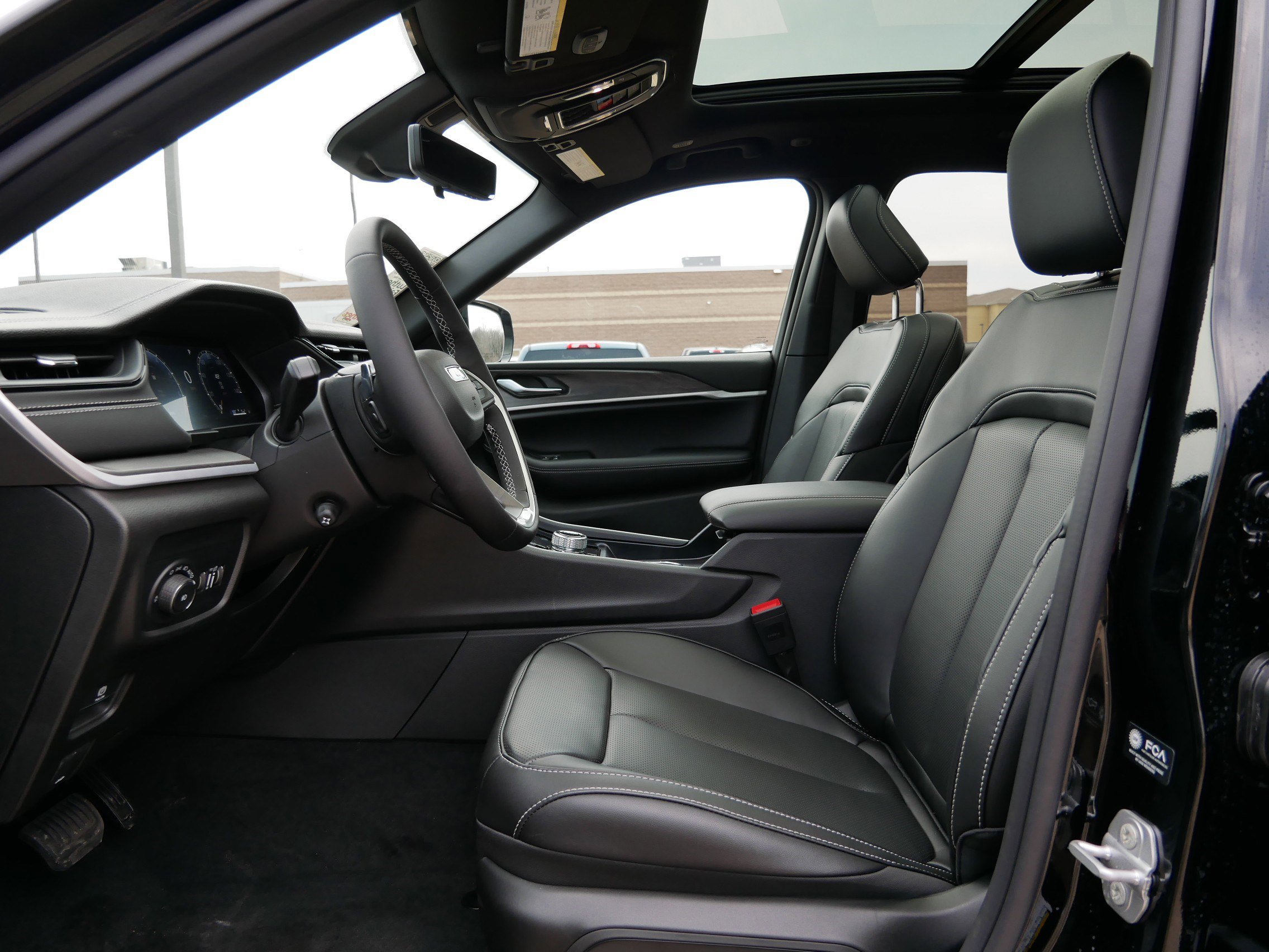 New 2026 Jeep Grand Cherokee Limited image 7