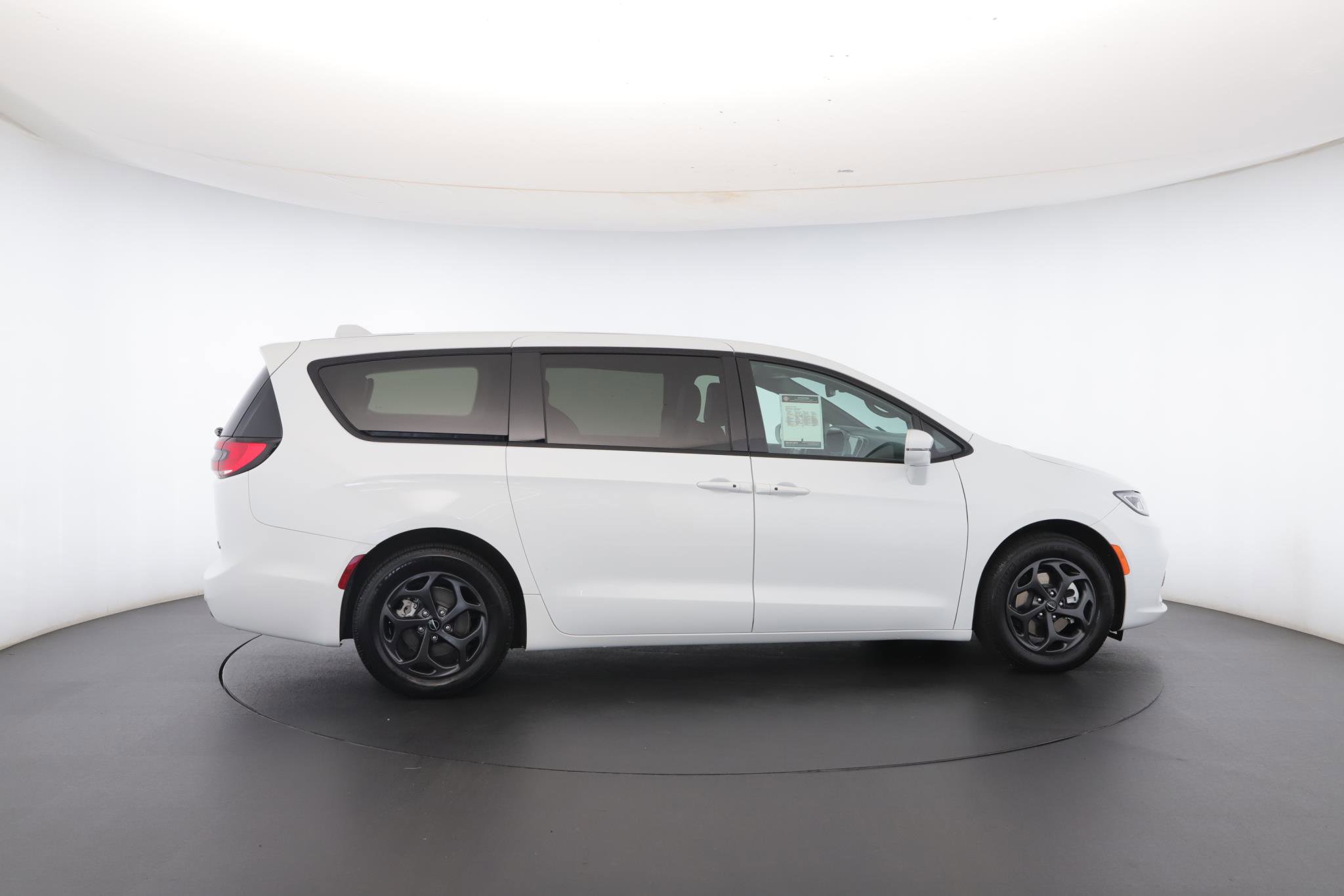 Used 2022 Chrysler Pacifica Touring-L w/ S Appearance Package image 38