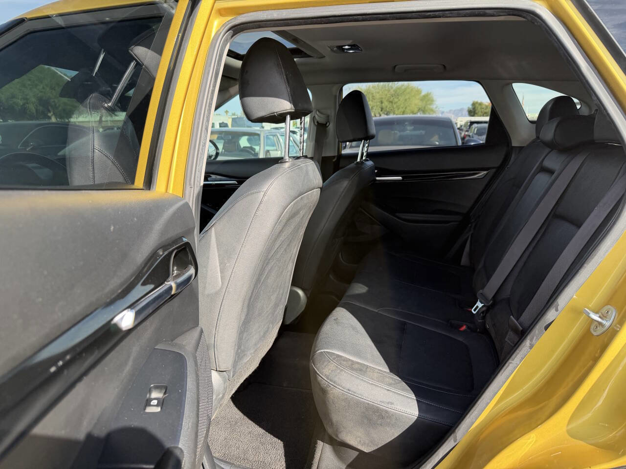 Used 2021 Kia Seltos SX w/ SX Sunroof Package image 28
