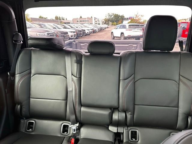 New 2025 Jeep Gladiator Rubicon w/ Convenience Group image 27