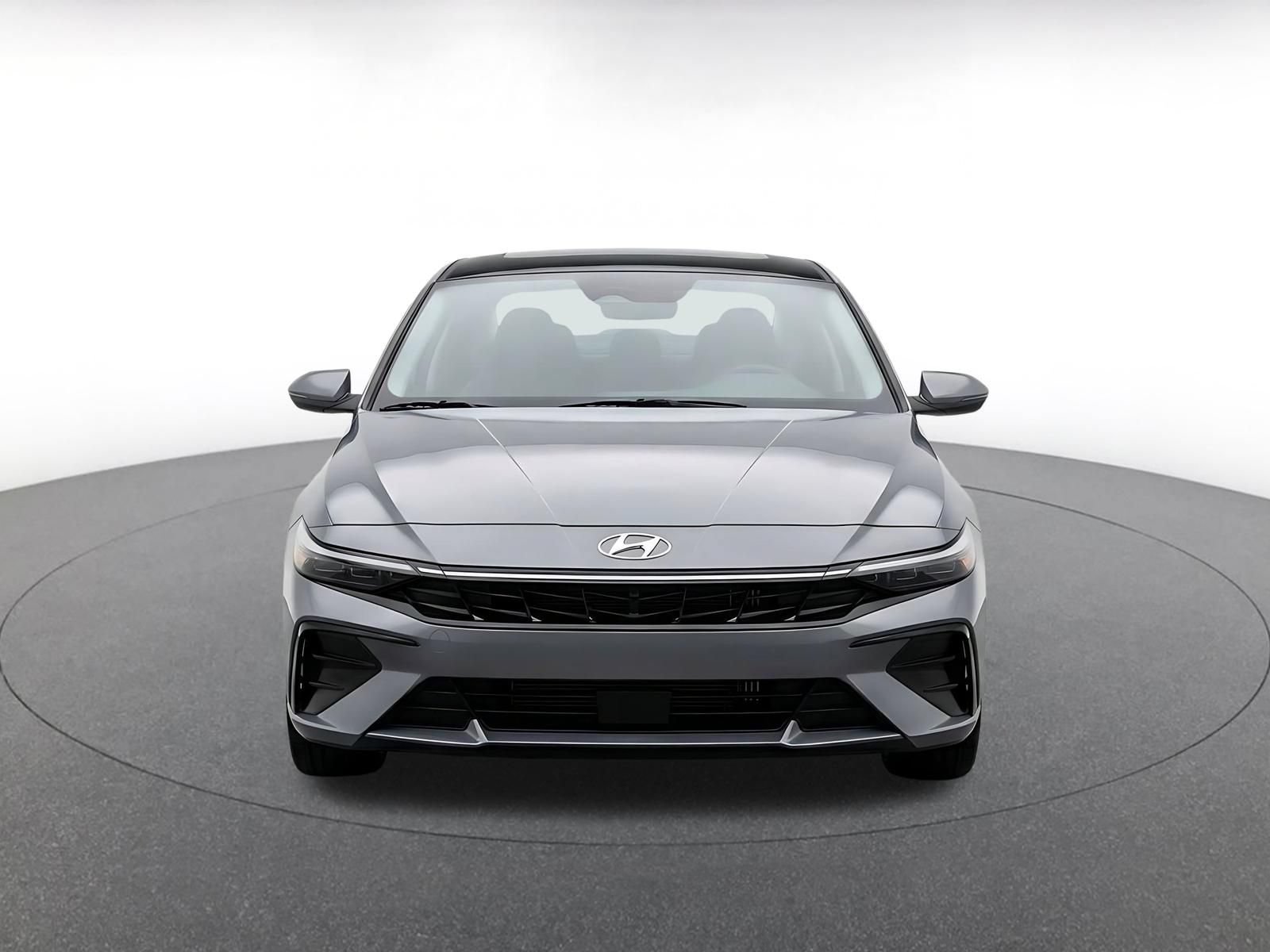 Used 2026 Hyundai Elantra Sport FWD image 2