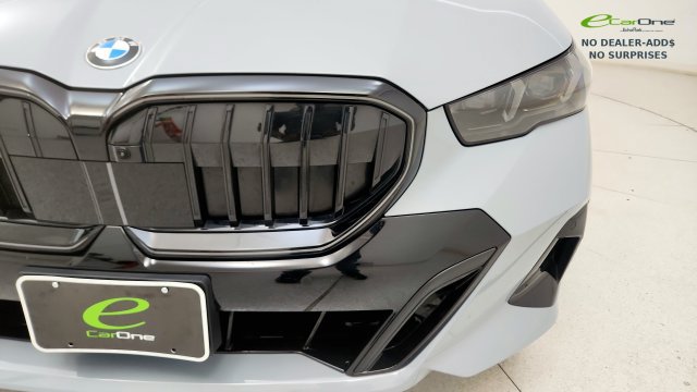 Used 2026 BMW 540i xDrive AWD/4WD image 25