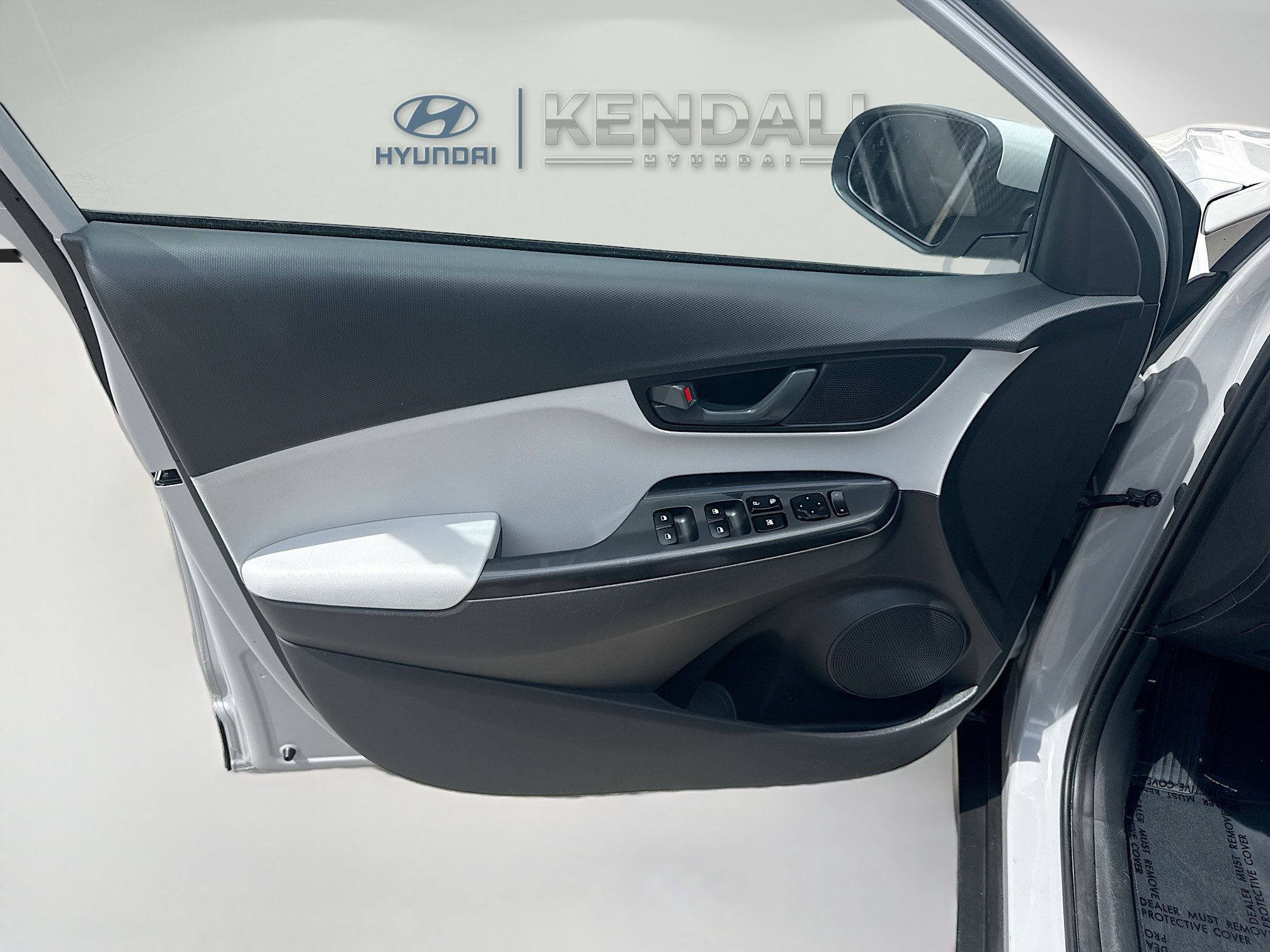 Used 2023 Hyundai Kona SE FWD image 17