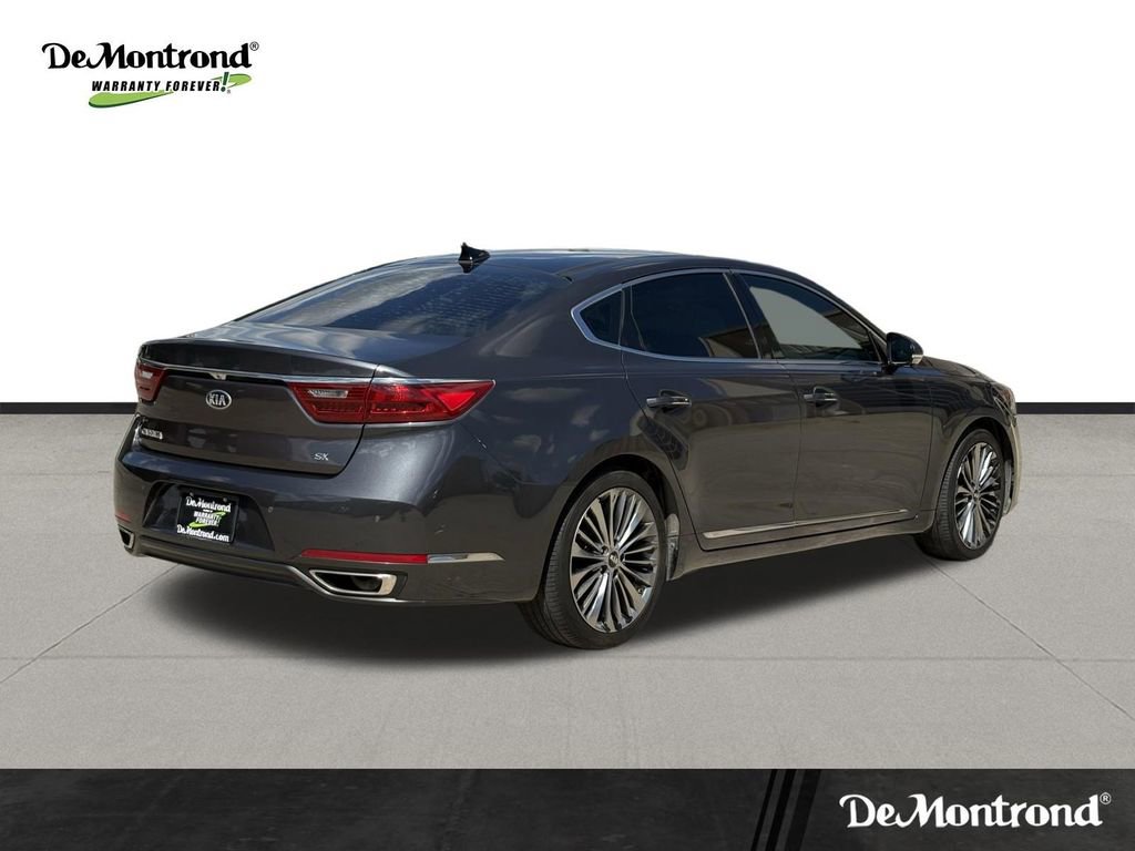 Used 2018 Kia Cadenza Limited FWD image 5