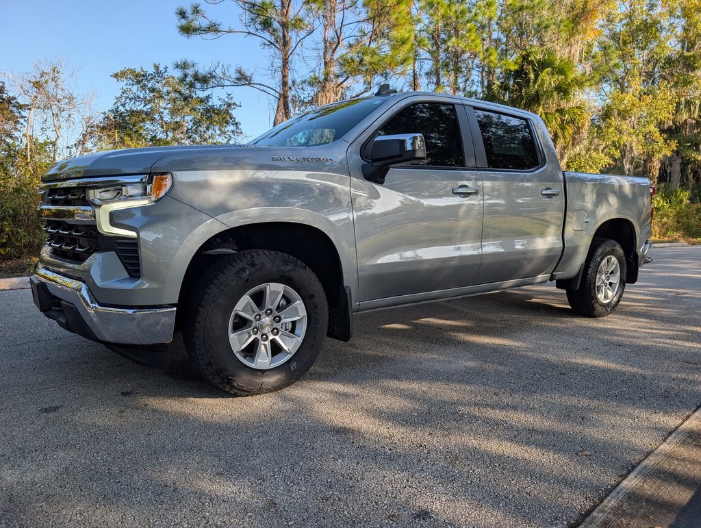 Used 2025 Chevrolet Silverado 1500 LT w/ Protection Package image 4