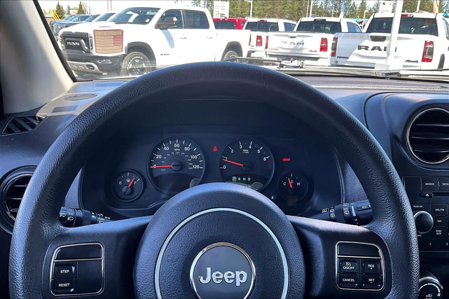 Used 2012 Jeep Compass Sport AWD/4WD image 18