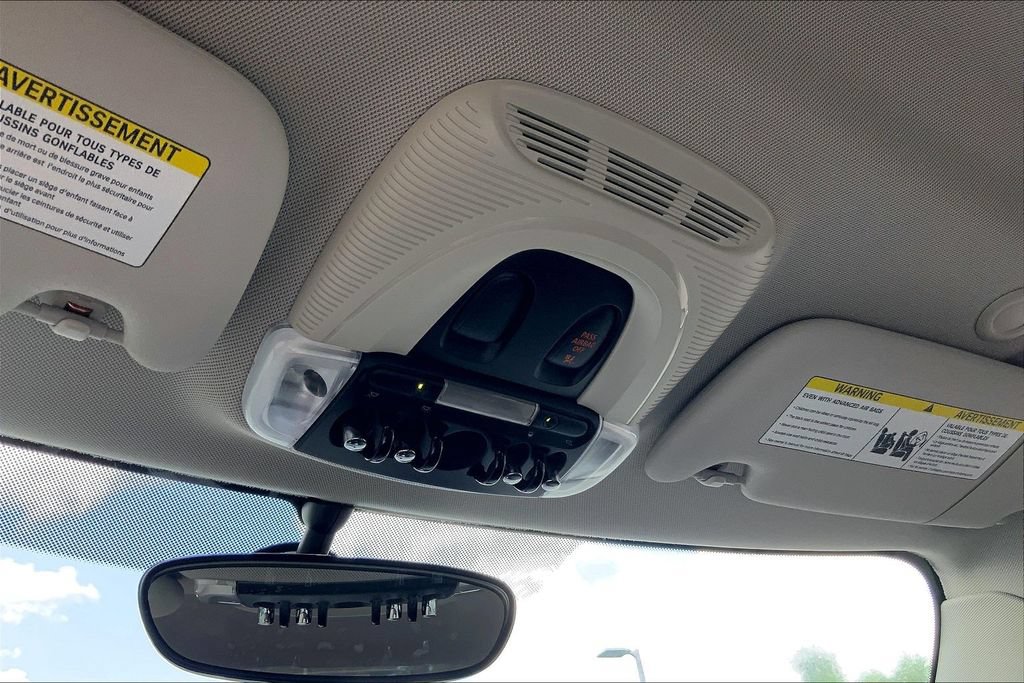 Used 2016 MINI Cooper 4-Door Hardtop FWD image 27