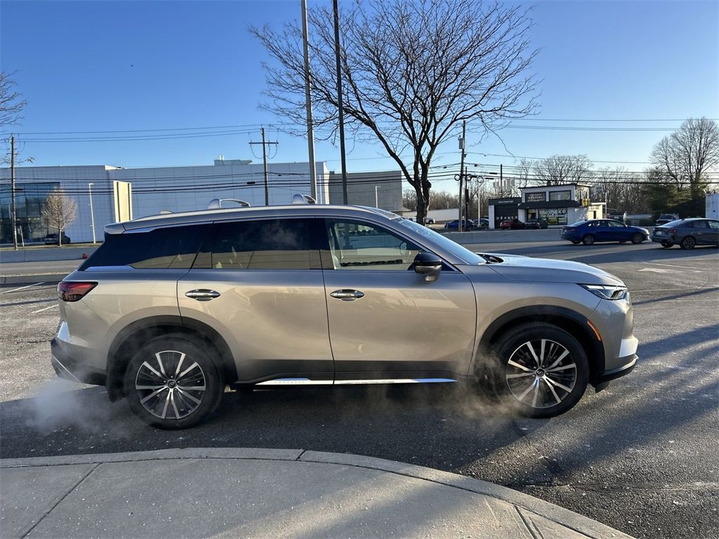 Certified 2024 INFINITI QX60 Sensory w/ Vision Package image 9