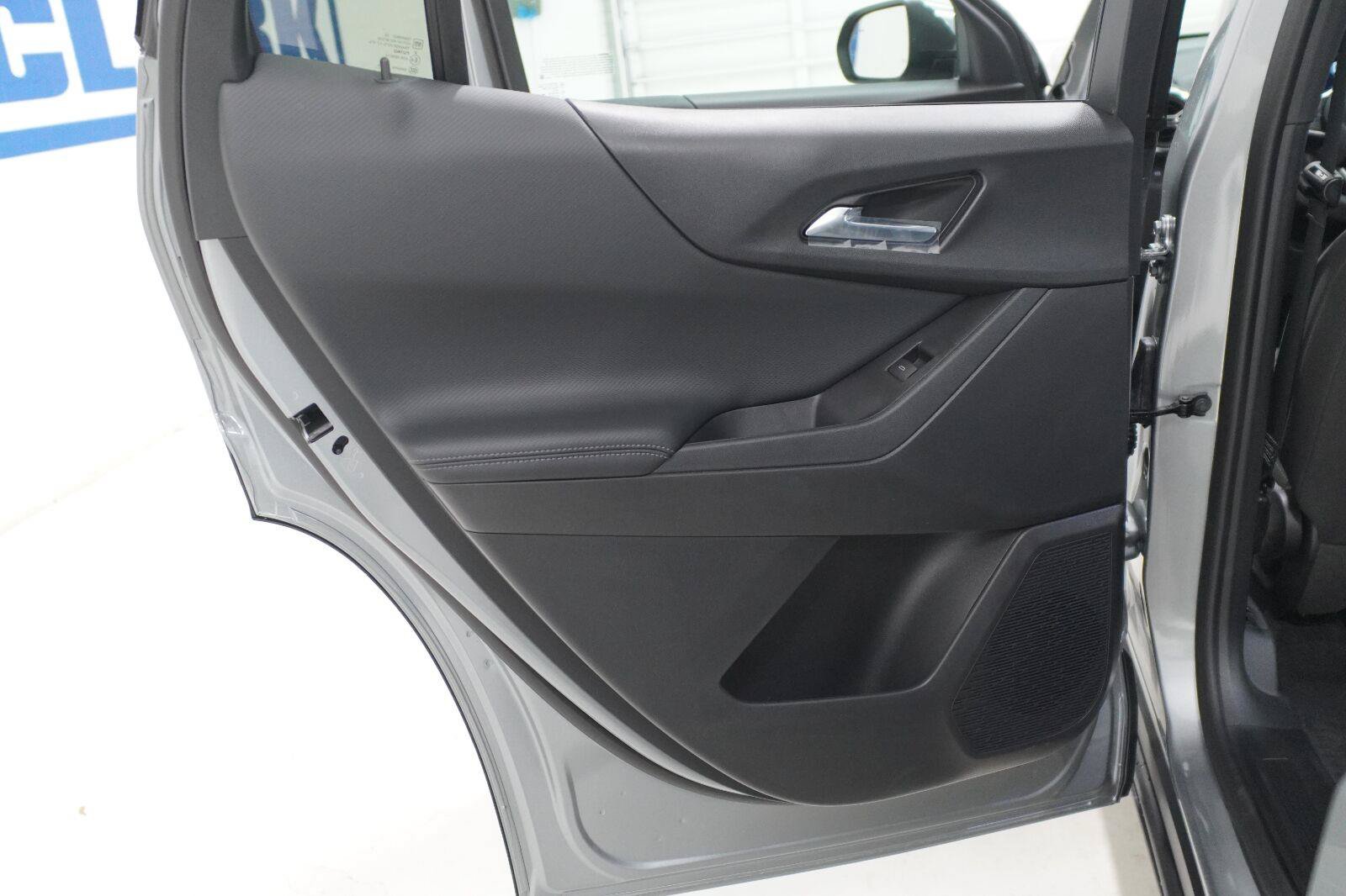 New 2027 Chevrolet Equinox LT FWD image 28