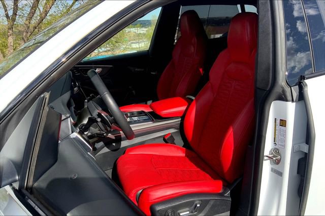 Used 2023 Audi RS Q8 4.0T image 17