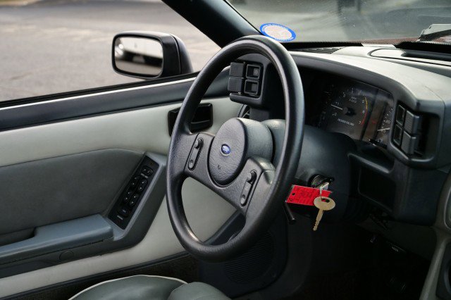 Used 1989 Ford Mustang LX image 38
