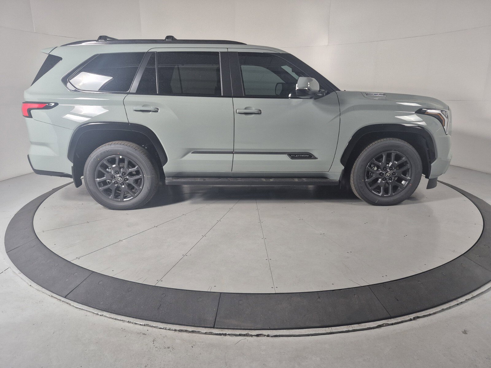 New 2026 Toyota Sequoia Platinum image 5