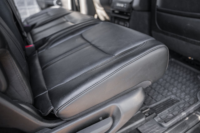 Used 2024 Jeep Wagoneer Series II w/ Flexible Seating Group RWD image 42