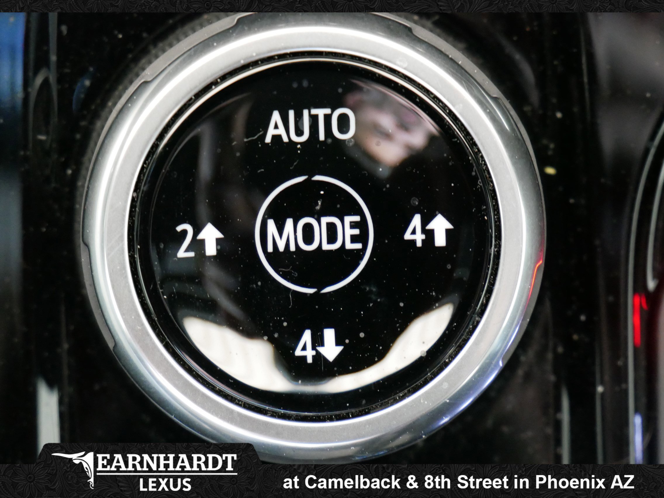Used 2025 Chevrolet Colorado Trail Boss AWD/4WD image 30