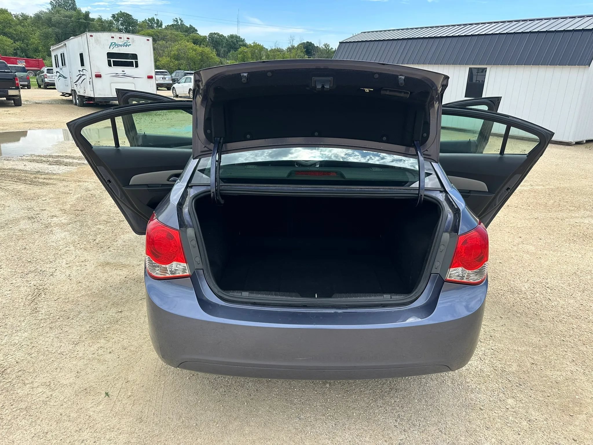 Used 2013 Chevrolet Cruze LS FWD image 13