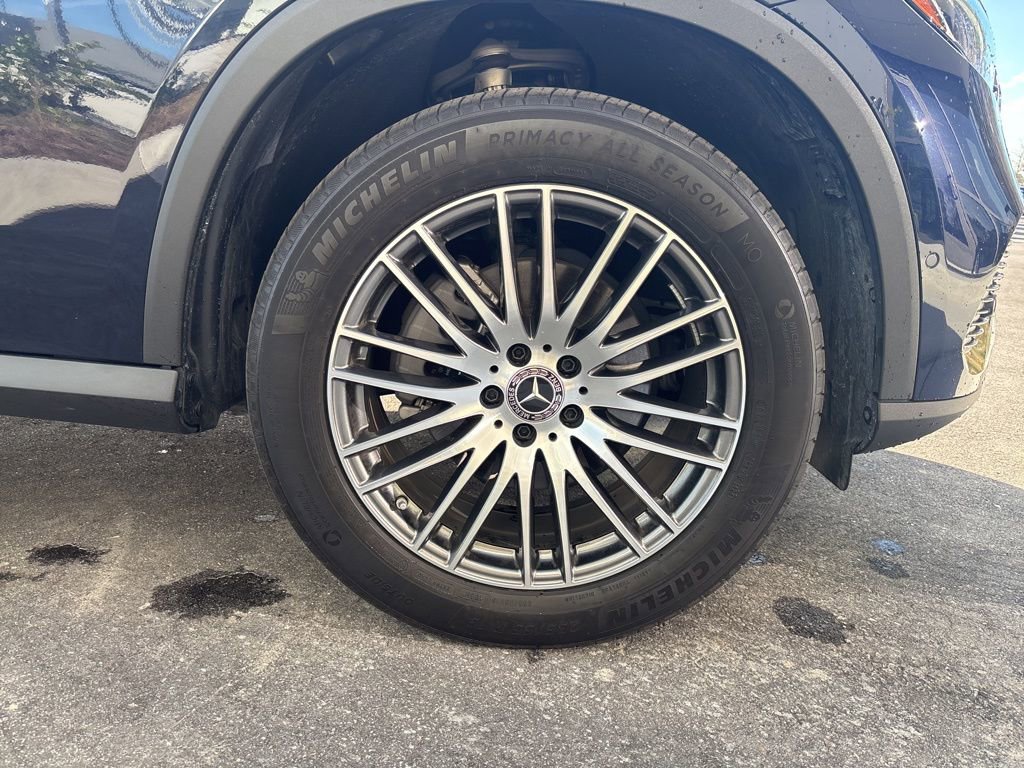 Used 2024 Mercedes-Benz GLC 300 image 12