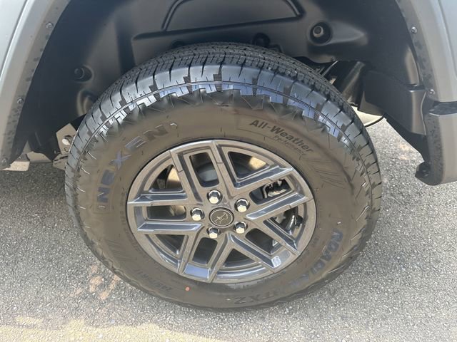 New 2025 Jeep Wrangler Sport S image 19