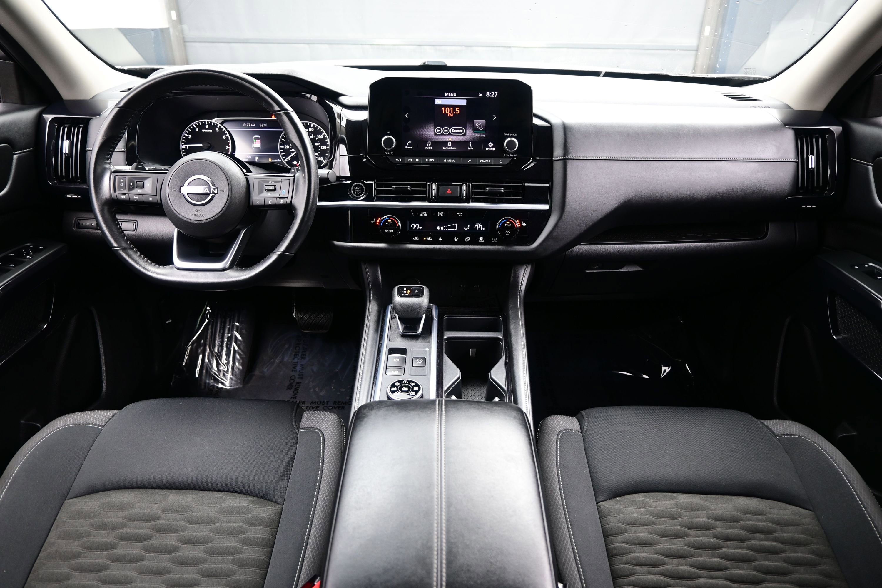 Used 2023 Nissan Pathfinder SV AWD/4WD image 18