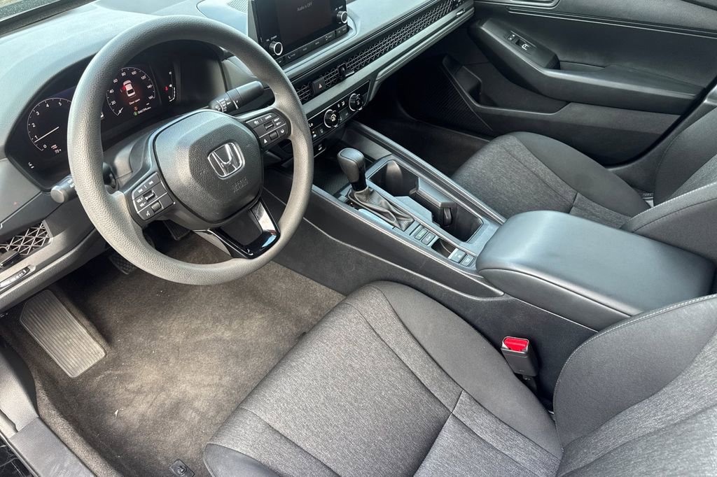 Used 2024 Honda Accord LX image 9