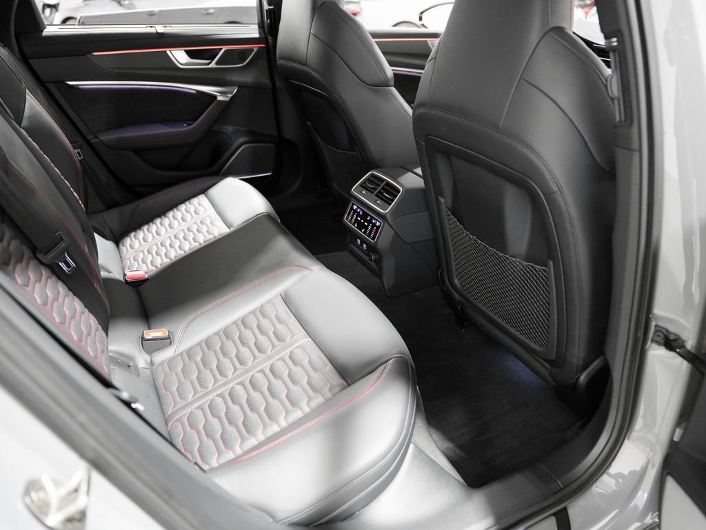 Used 2021 Audi RS 6 w/ Carbon Optic Package AWD/4WD image 30