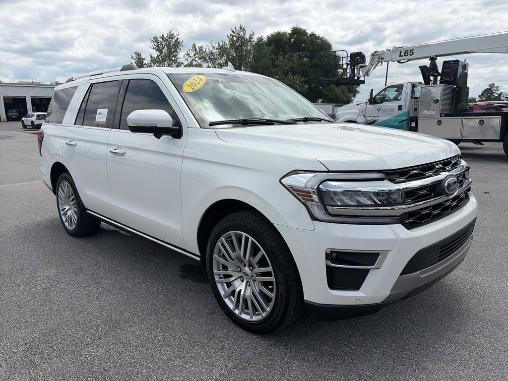 Used 2024 Ford Expedition Limited RWD image 9